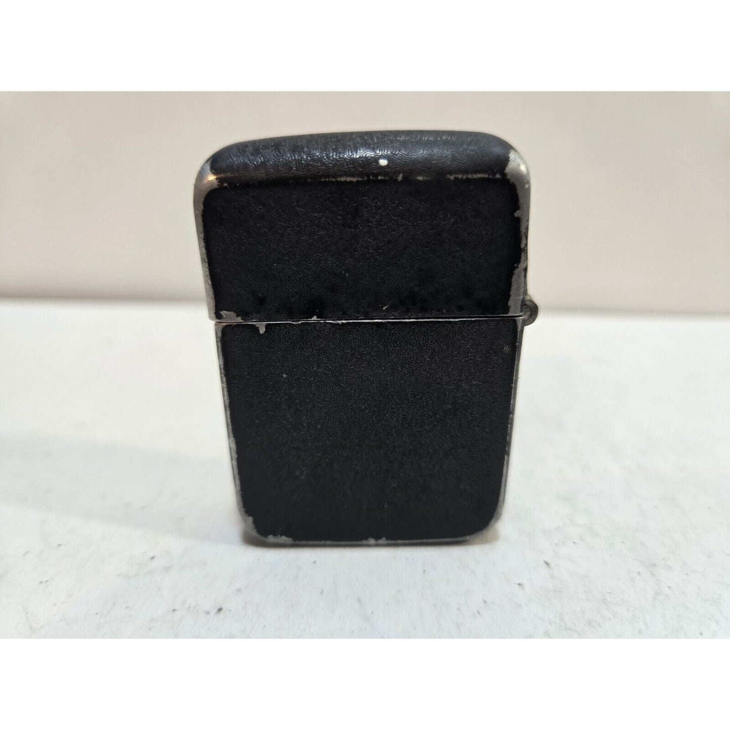 Working Vintage WWII Black Crackle Lighter, Berkeley, 3 barrel hinge 7413/27