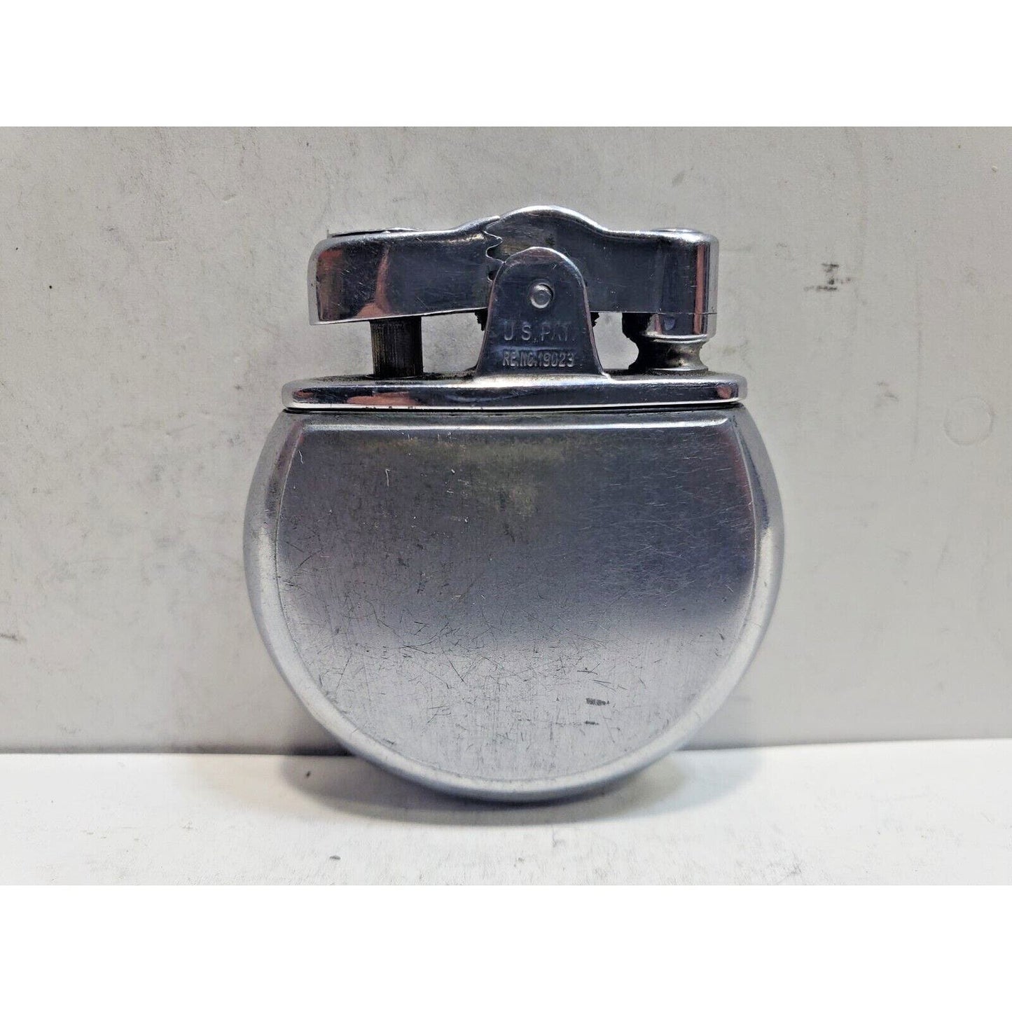 Vintage Working 1930's Ronson Rondette Silver Tone Lighter 6433/26