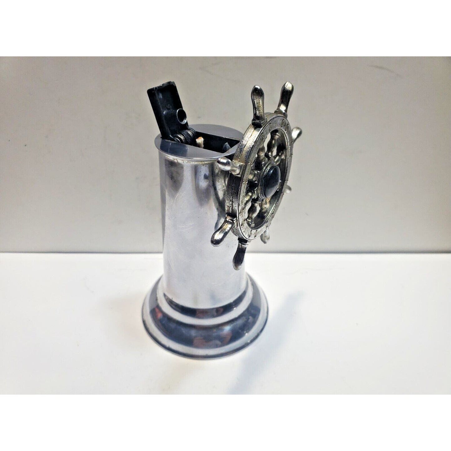 Vintage Unique Working Hamilton Lighter Chrome Nautical Ships Wheel 6463/47