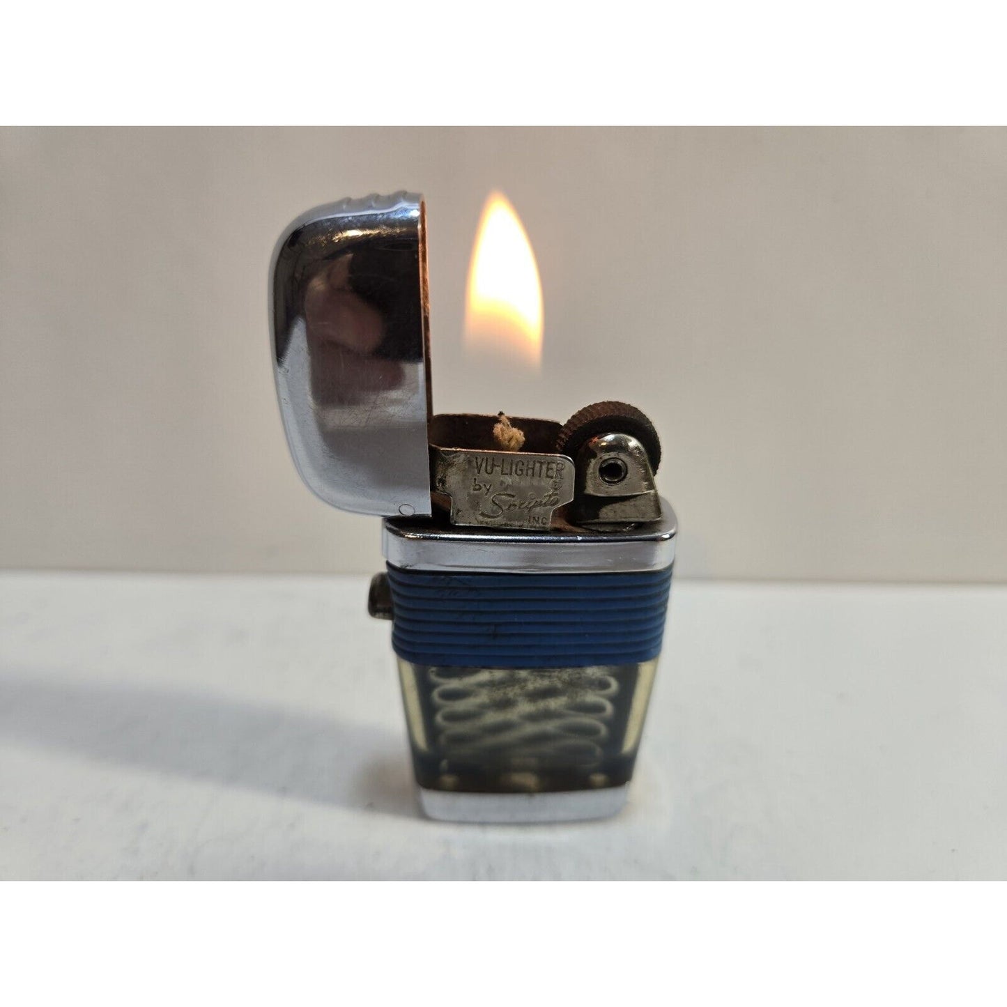 Working Vintage Scripto Vu Lighter 7017/29