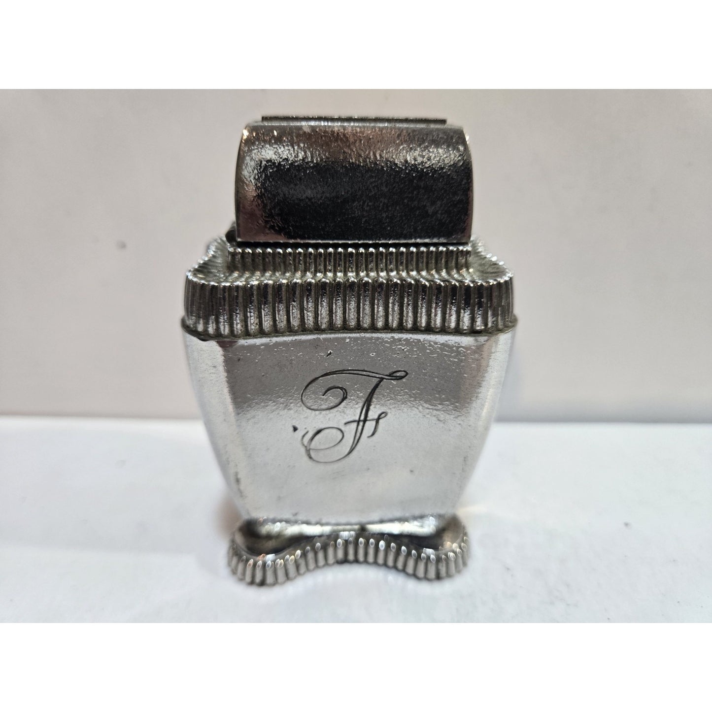 Working VINTAGE ZIPPO LADY BRADFORD TABLE LIGHTER 7878/13
