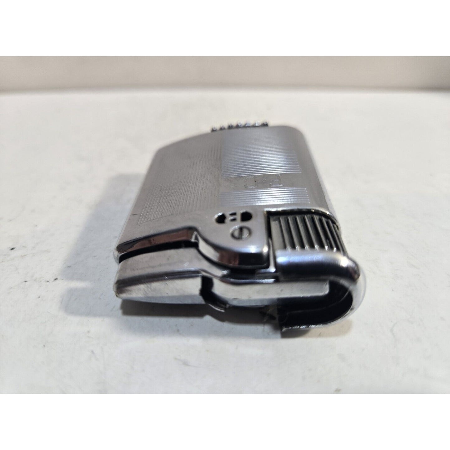 Working Vintage Collectible Ronson Whirlwind Imperial Lighter 7465/26