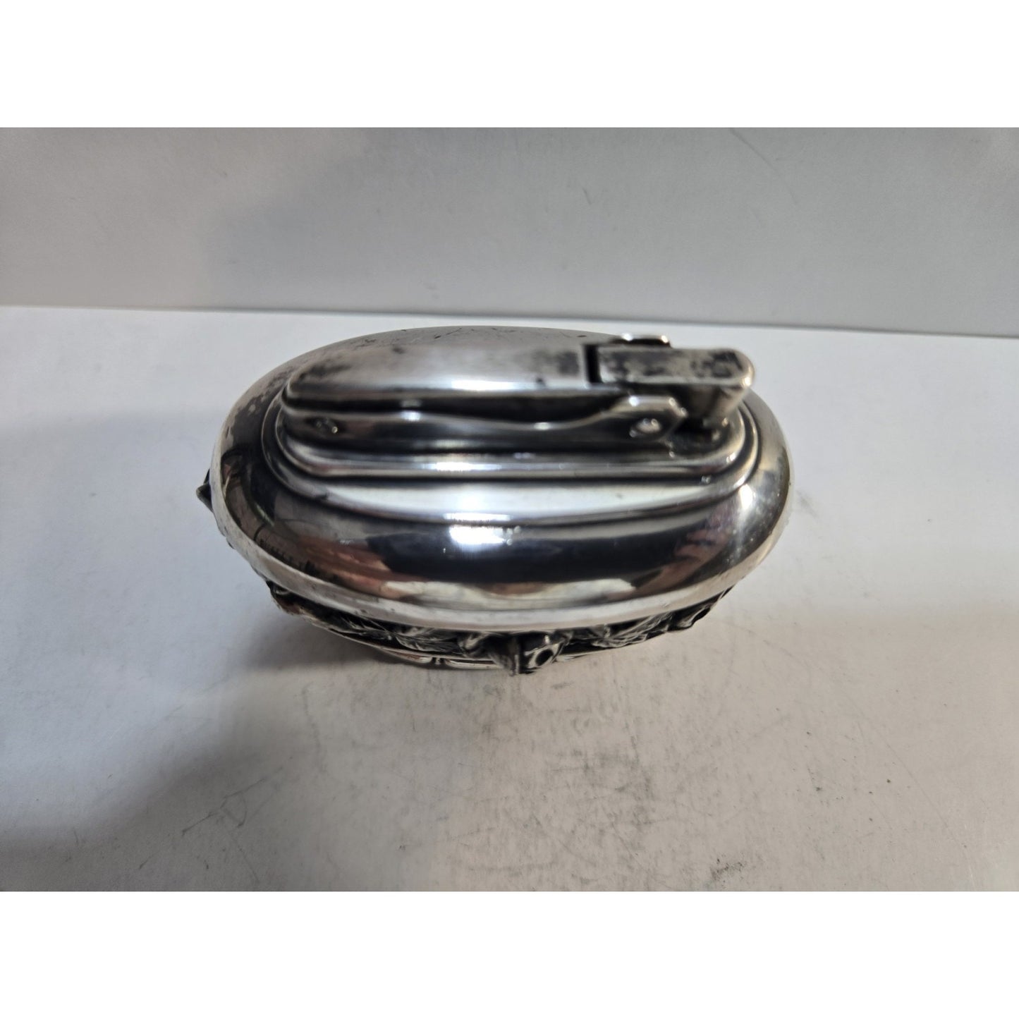 Working 1950's Ronson Silver Plated Melrose USA Made Floral Design Lighter.