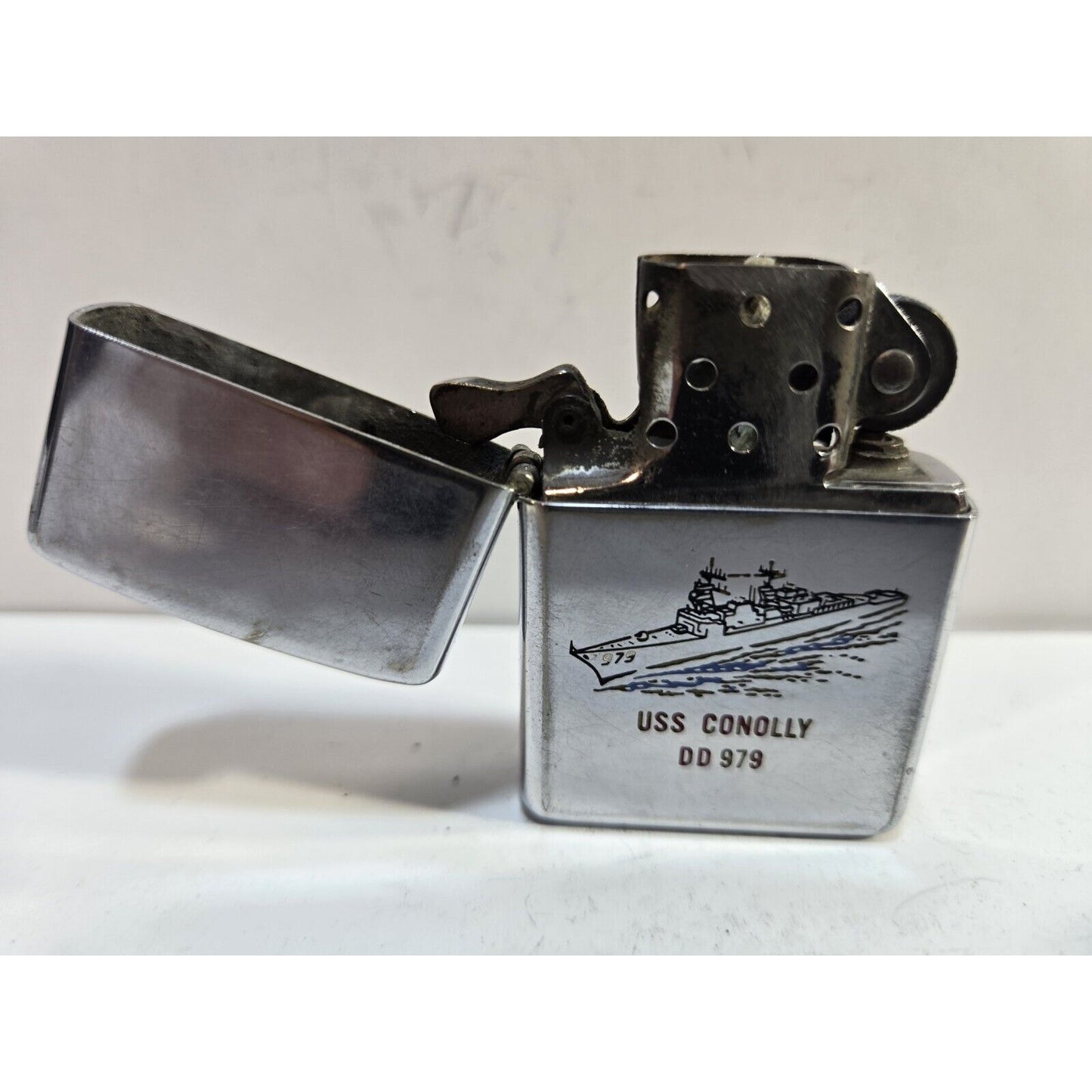 Vintage Working Zippo Lighter USS CONOLLY DD 979 6854/33