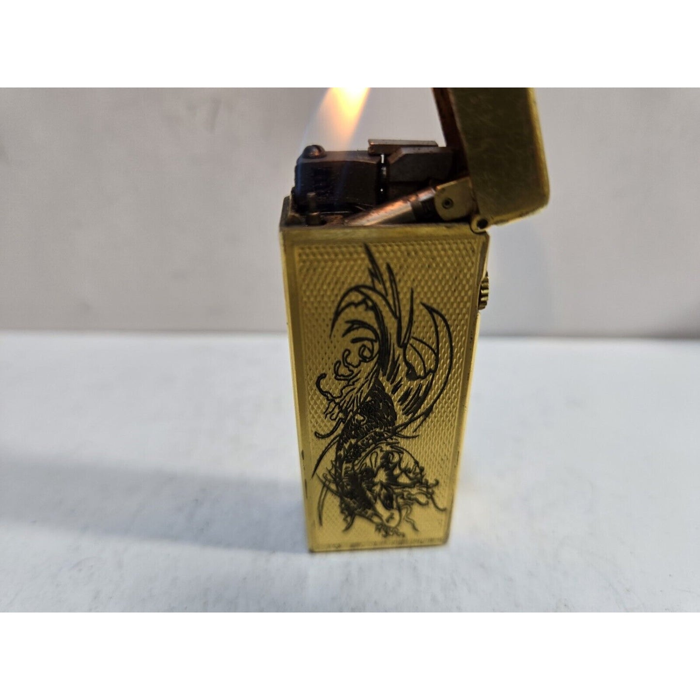 Working Vintage DUNHILL Rollagas Dragon Lighter Gold Tone SWISS MADE 7076/37