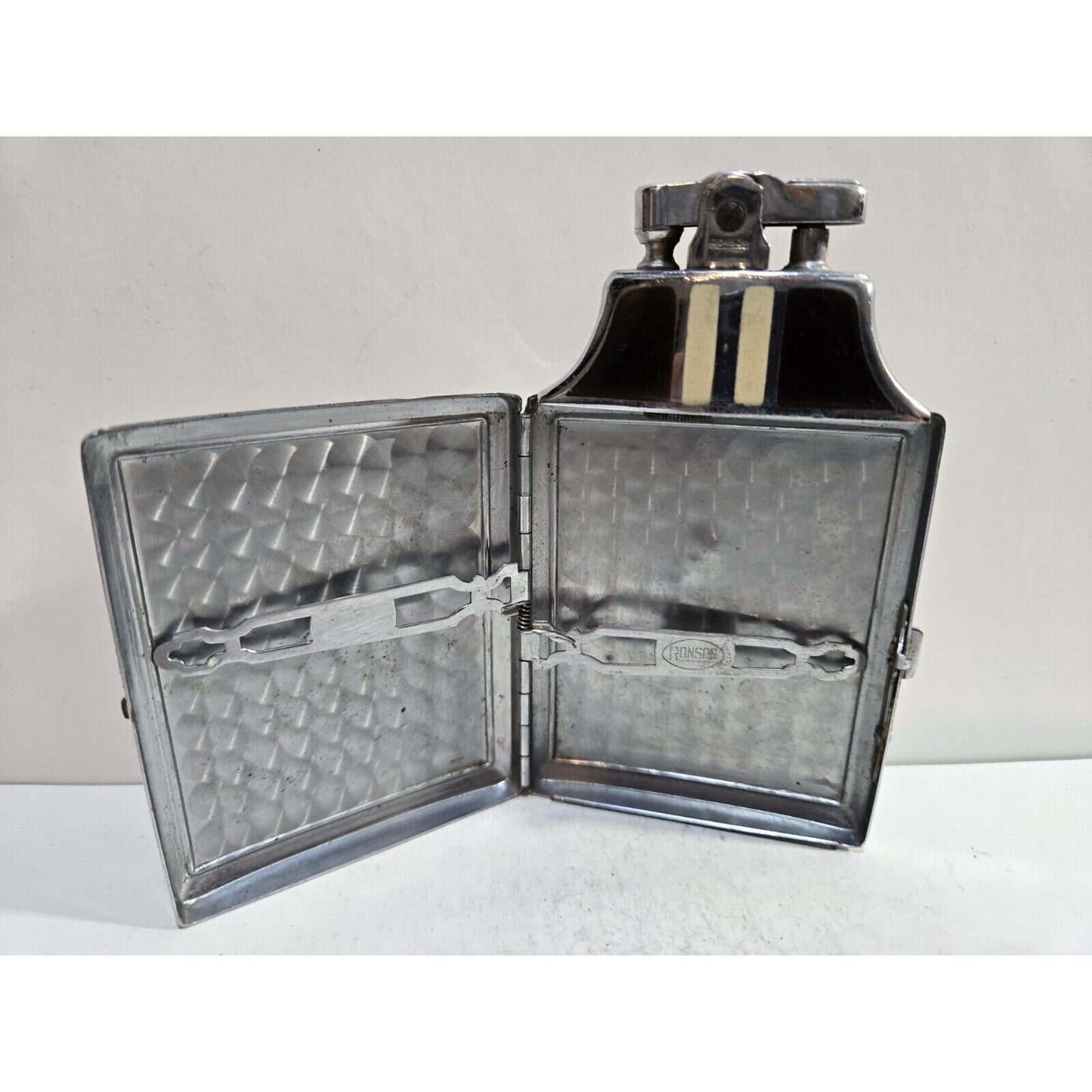 Working Ronson Mastercase Enamel, Silver Tone Cigarette Case Lighter 7161/14
