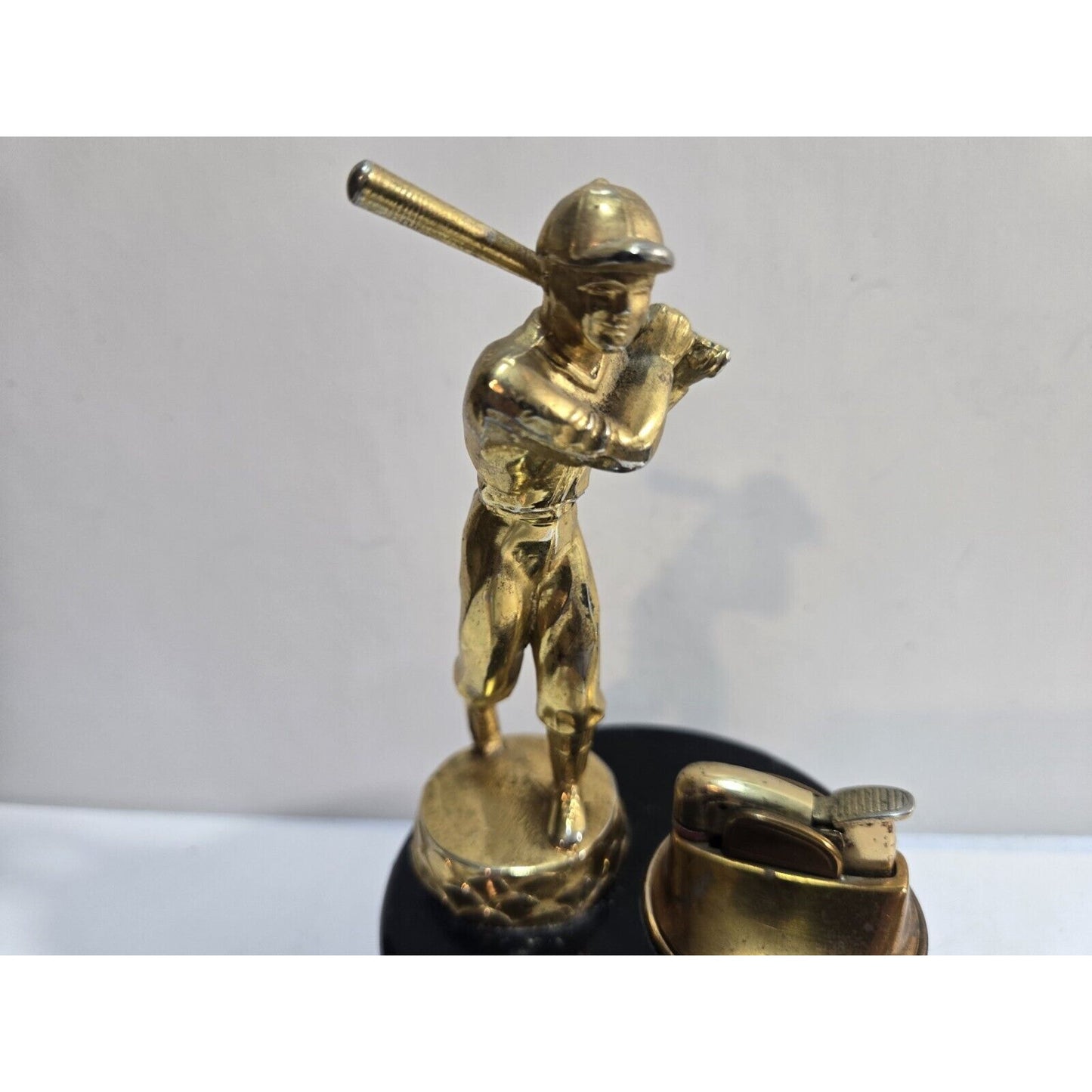 Working Vintage Evans Table Lighter Baseball Player Lighter 7675/13