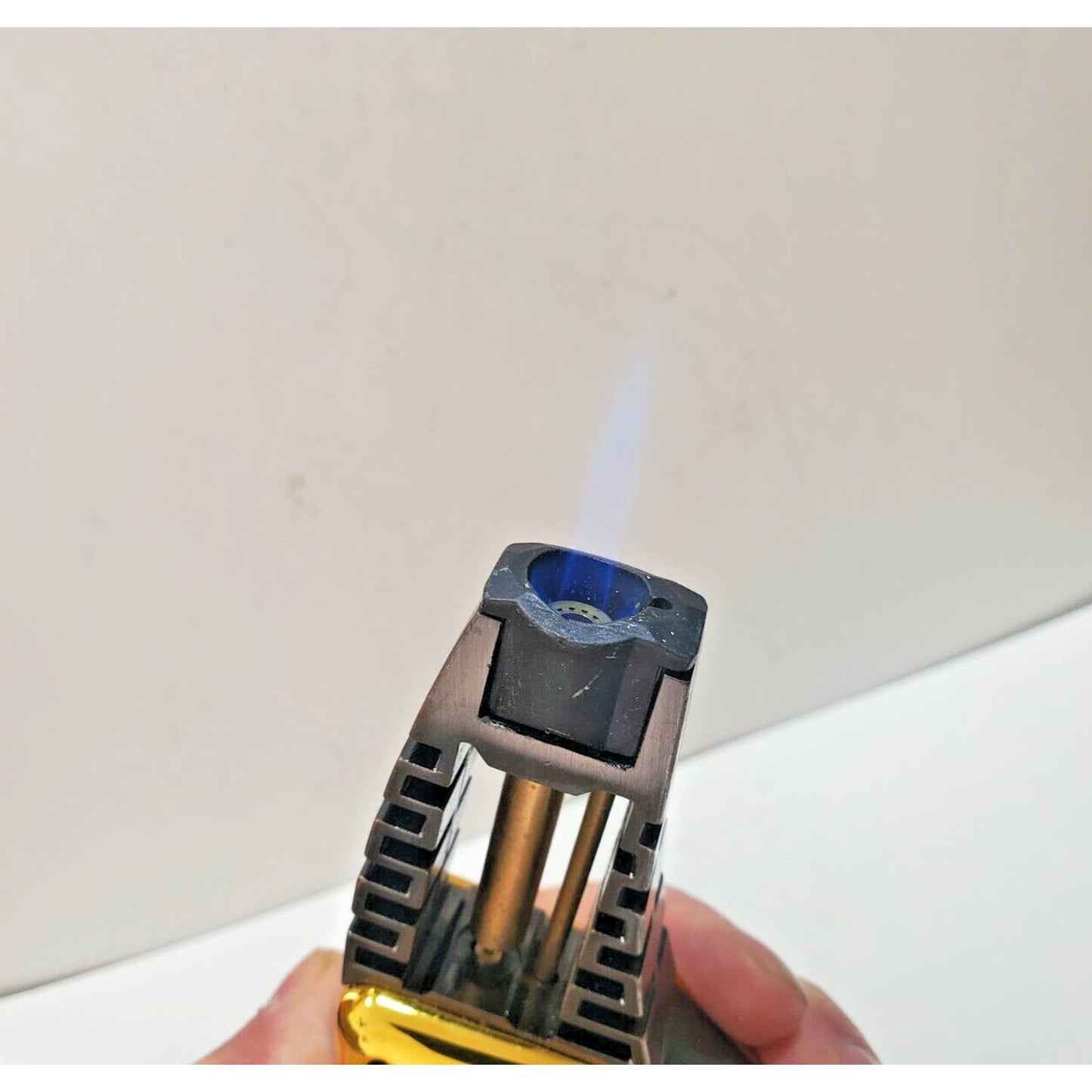 Working Vintage Ignitus Magnum Torch Lighter Gold Tone 6312/35