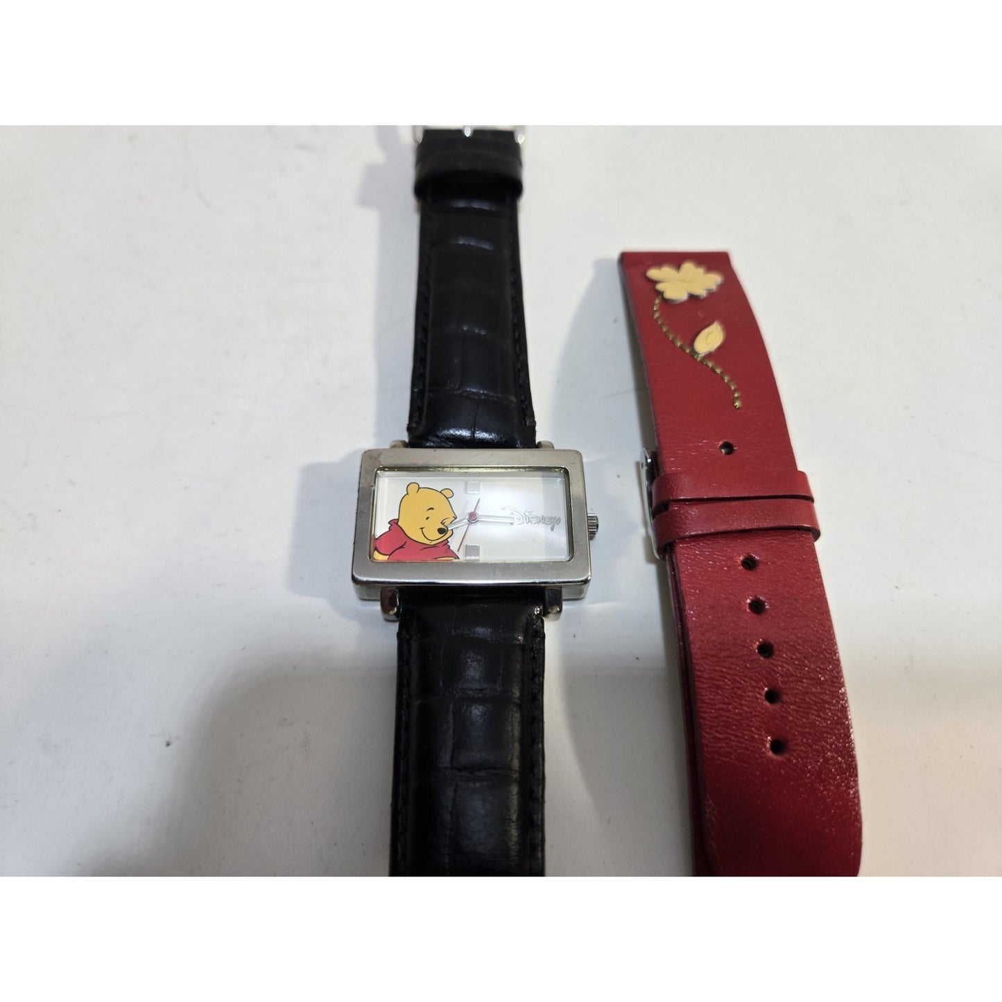 Disney MU1185-MT Rectangle Analog Winnie The Pooh Watch Vintage, Works, + Band
