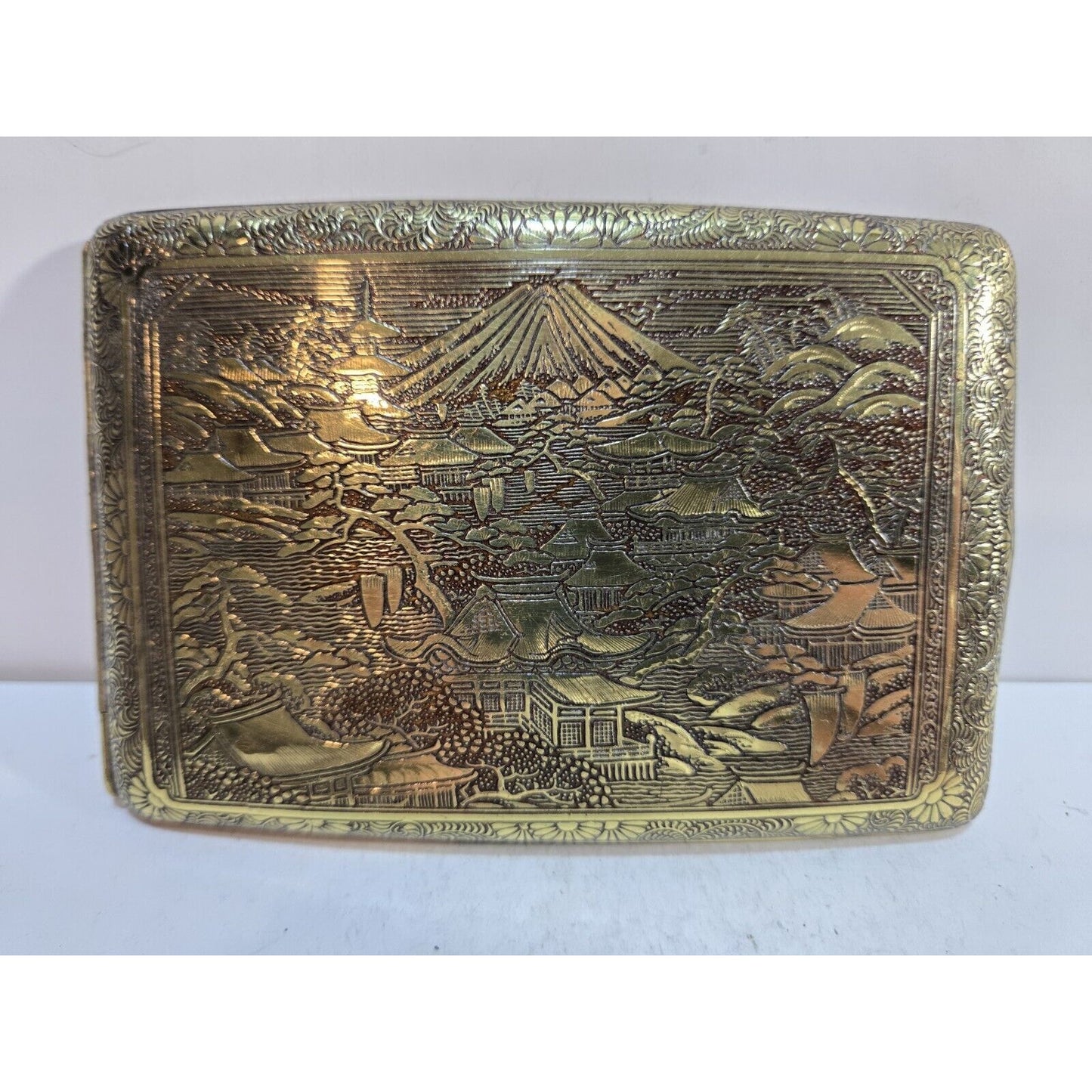 ANTIQUE ORIENTAL MULTI COLOR DRAGON CIGARETTE CASE 4 1/2 x 3" 7352/2