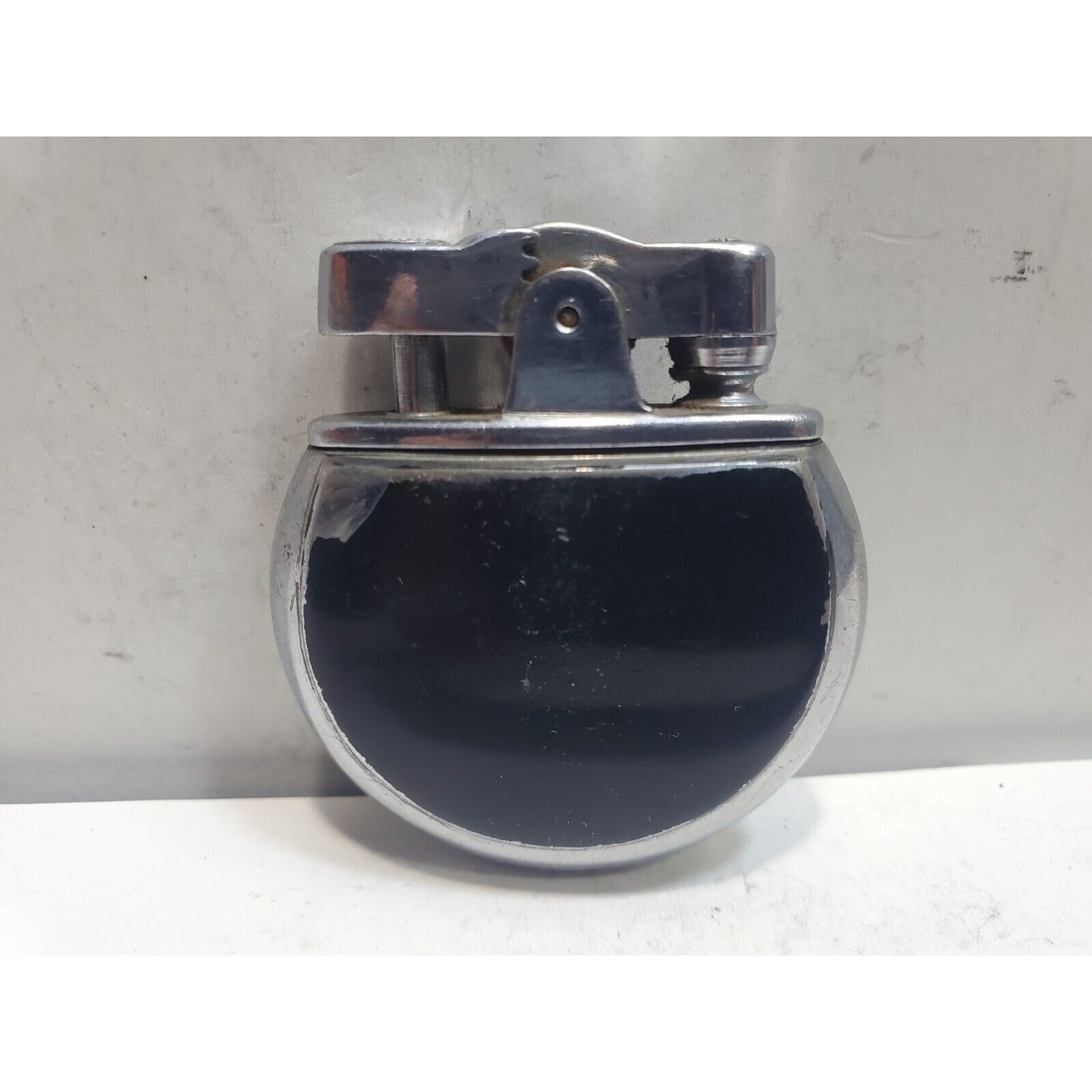 Vintage Working 1930's Ronson Rondette Enamel & Silver Tone Lighter 6439/26