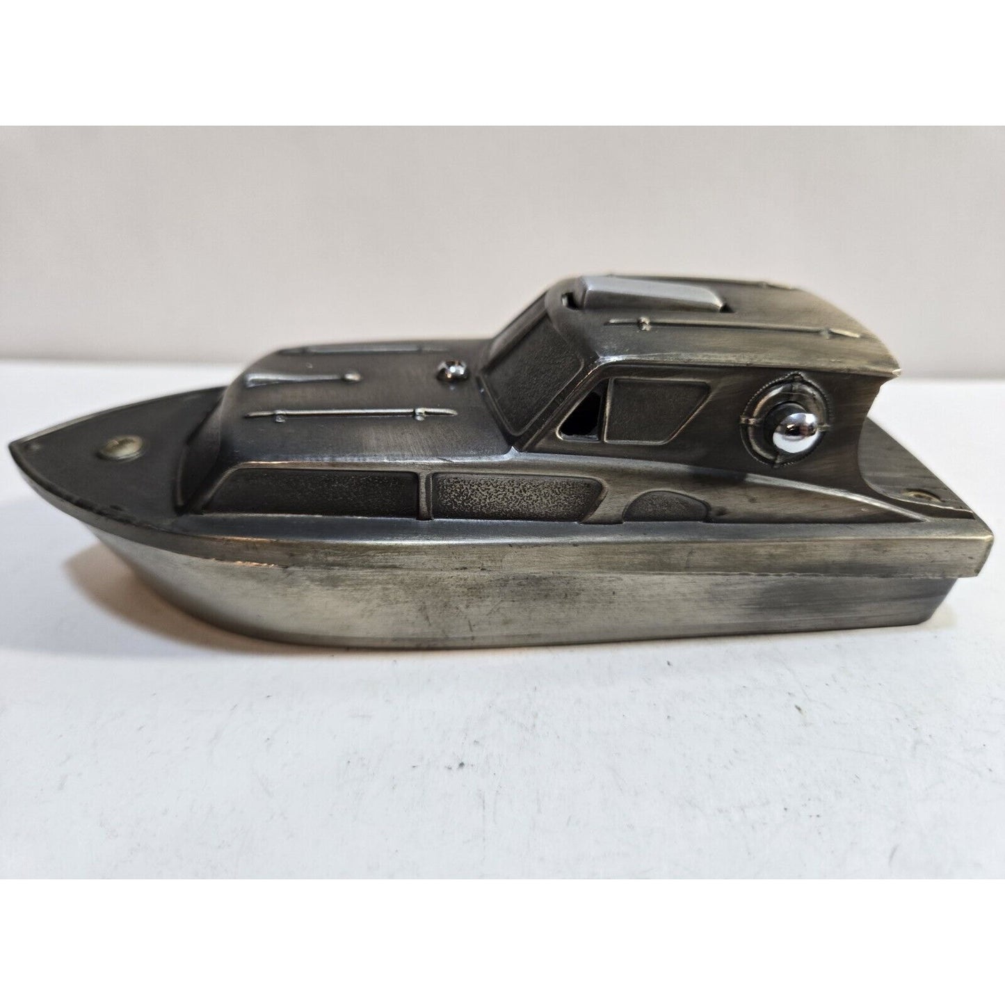 Working VINTAGE SHIELDS NAUTICAL CABIN CRUISER BOAT METAL TABLE LIGHTER 7225/40