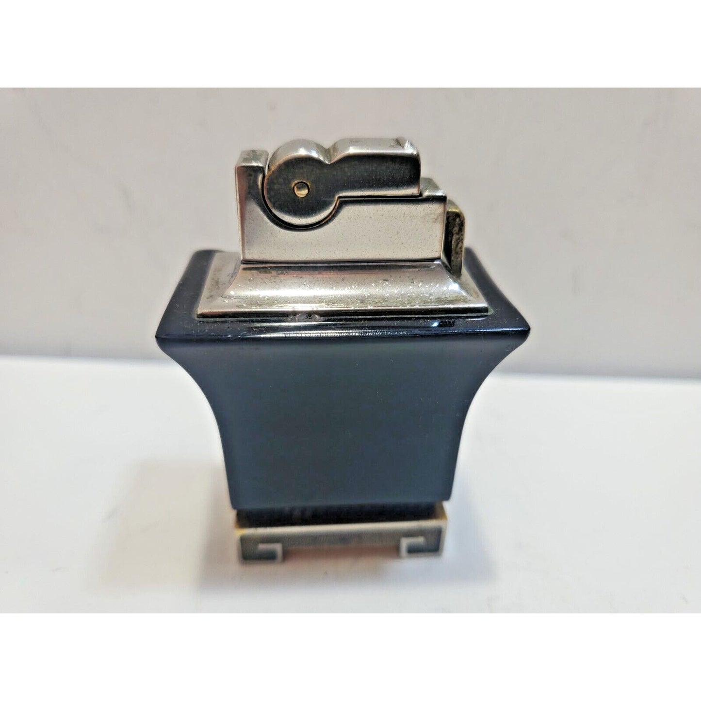 Working Vintage ASR Pagoda Table Black & Silver Lighter Made In USA 6314/22