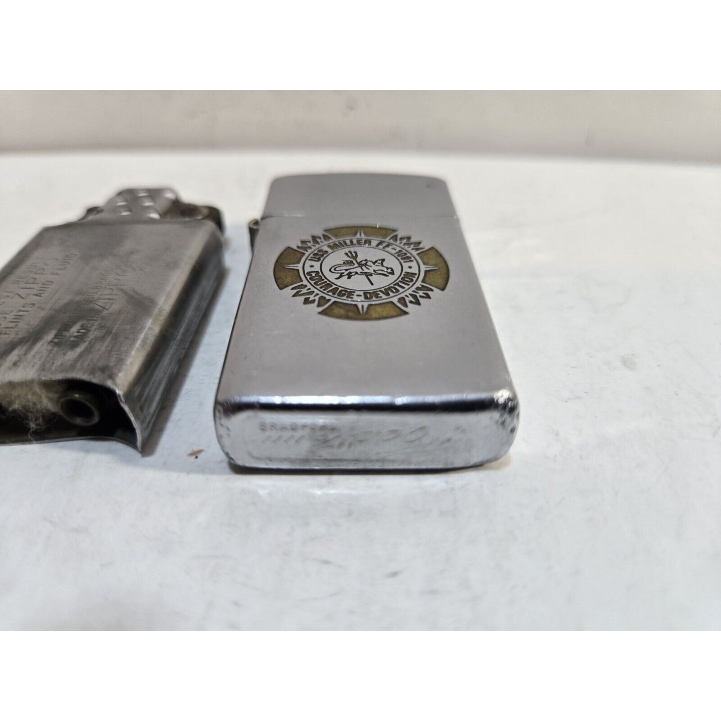 Working Vintage 1975 Zippo Lighter U.S.S. Miller DE-1091 Navy Ship 7641/33