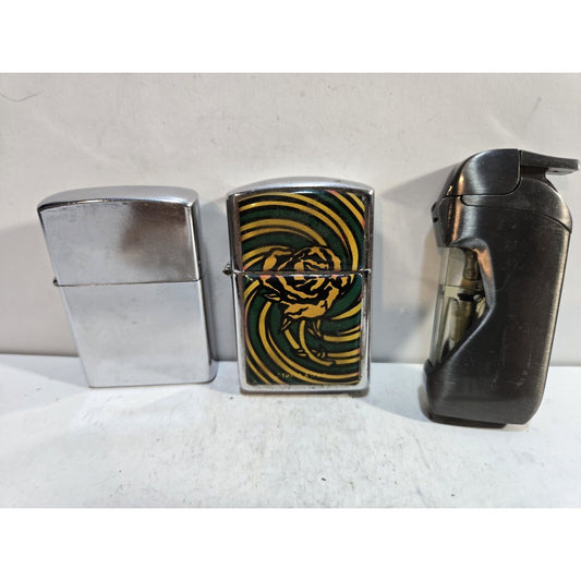 Beaucoup De 3 Vintage Briquets / Travail 7357/35