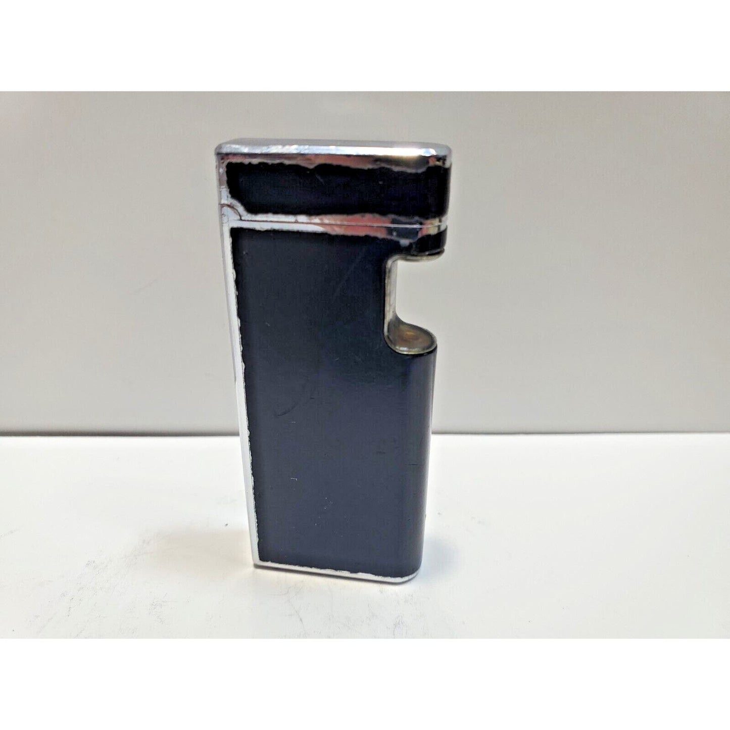 Vintage Colibri Beam Sensor Gold Tone Lighter 6502/37