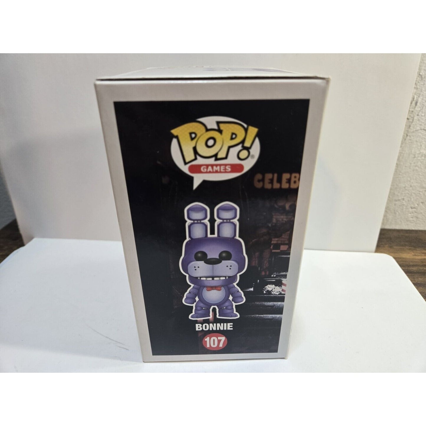 Funko Pop! Vinyl: Five Nights at Freddy's - Bonnie the Rabbit #107
