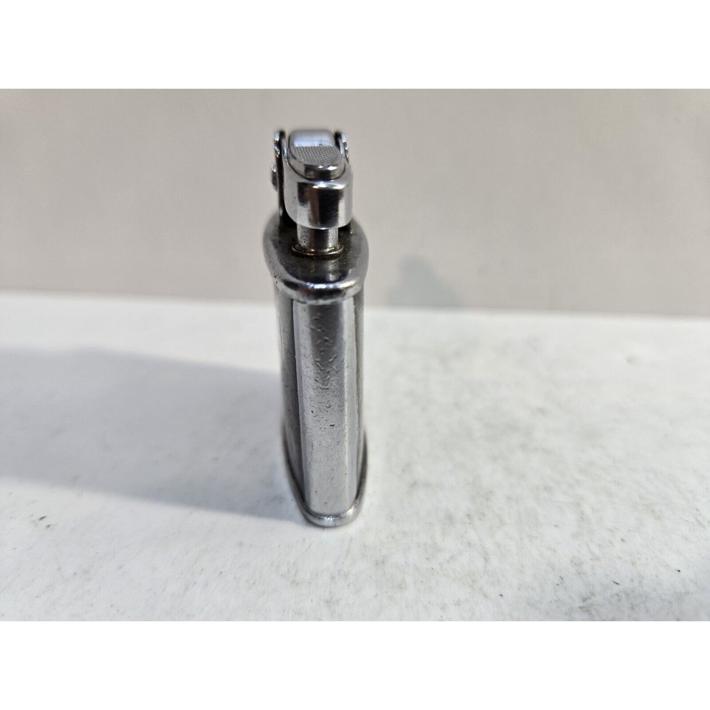 Vintage Working Ronson Standard Enamel, Silver Tone Lighter 7246/26