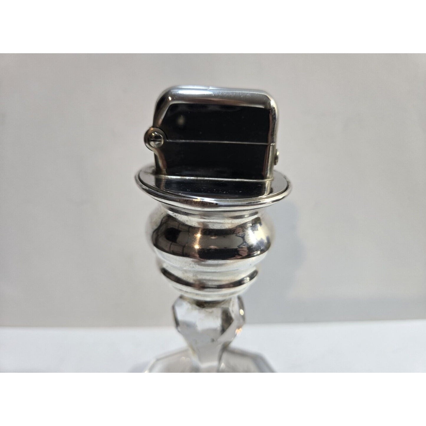 Working Vintage Thorens Crystal Glass Base Table Lighter Single Claw 7567/40