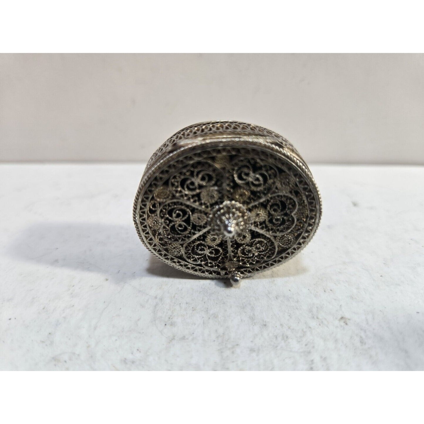 Vintage Filigree Sterling Silver Pill Trinket Box Snuff Case 7275/3