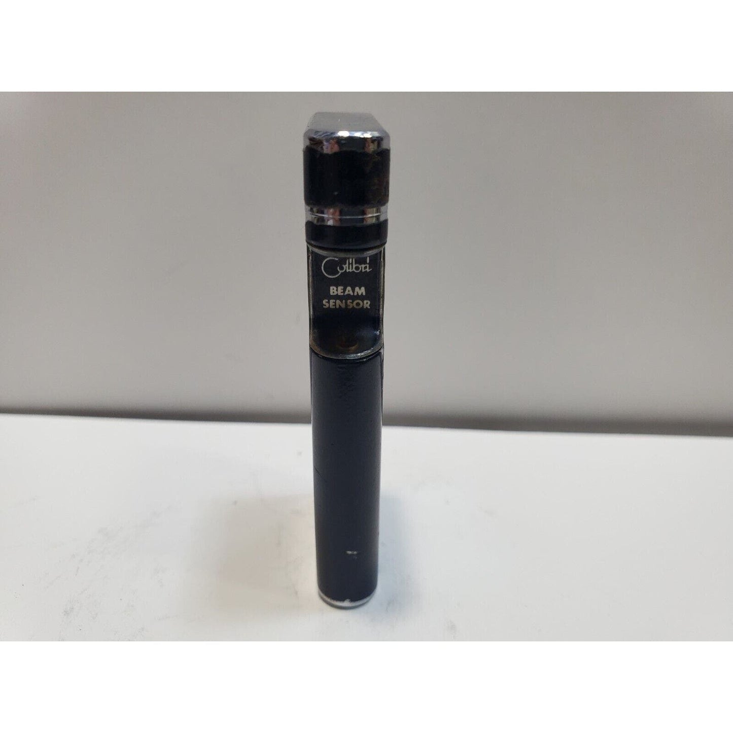 Vintage Colibri Beam Sensor Gold Tone Lighter 6502/37