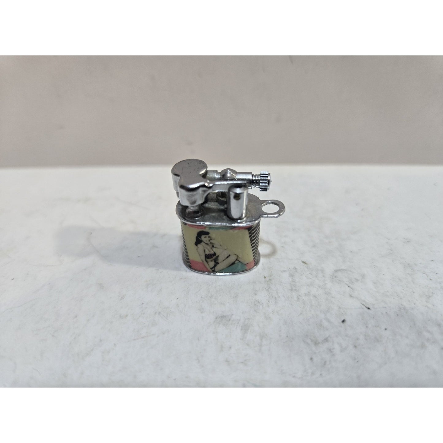 NOS Working Vintage Miniature Girlie Pin-Up Lift Arm Empress Lighter 7875,69/34