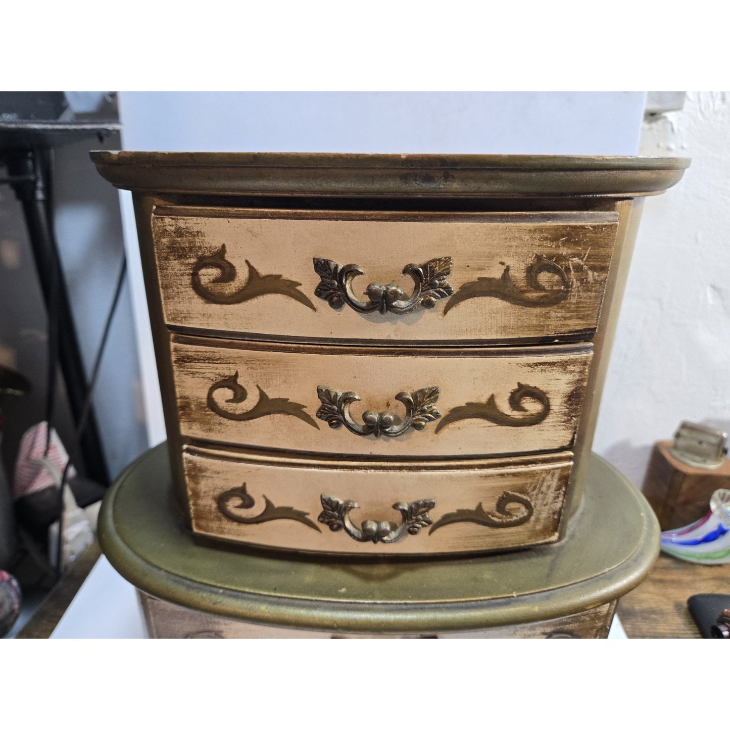 Apco LARGE VINTAGE FLORENTINE JEWELRY BOX, Music Box GOLD RARE GILT WOOD CASE