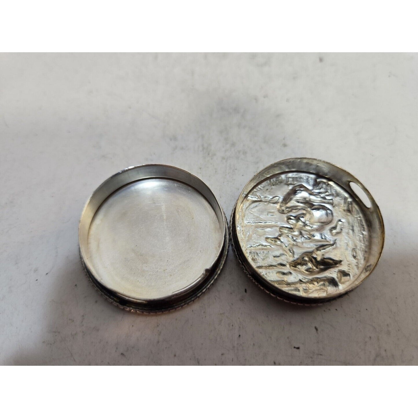 Vintage Hans Jensen Denmark Silver Repousse Snuff Case Pill Box 7319/4