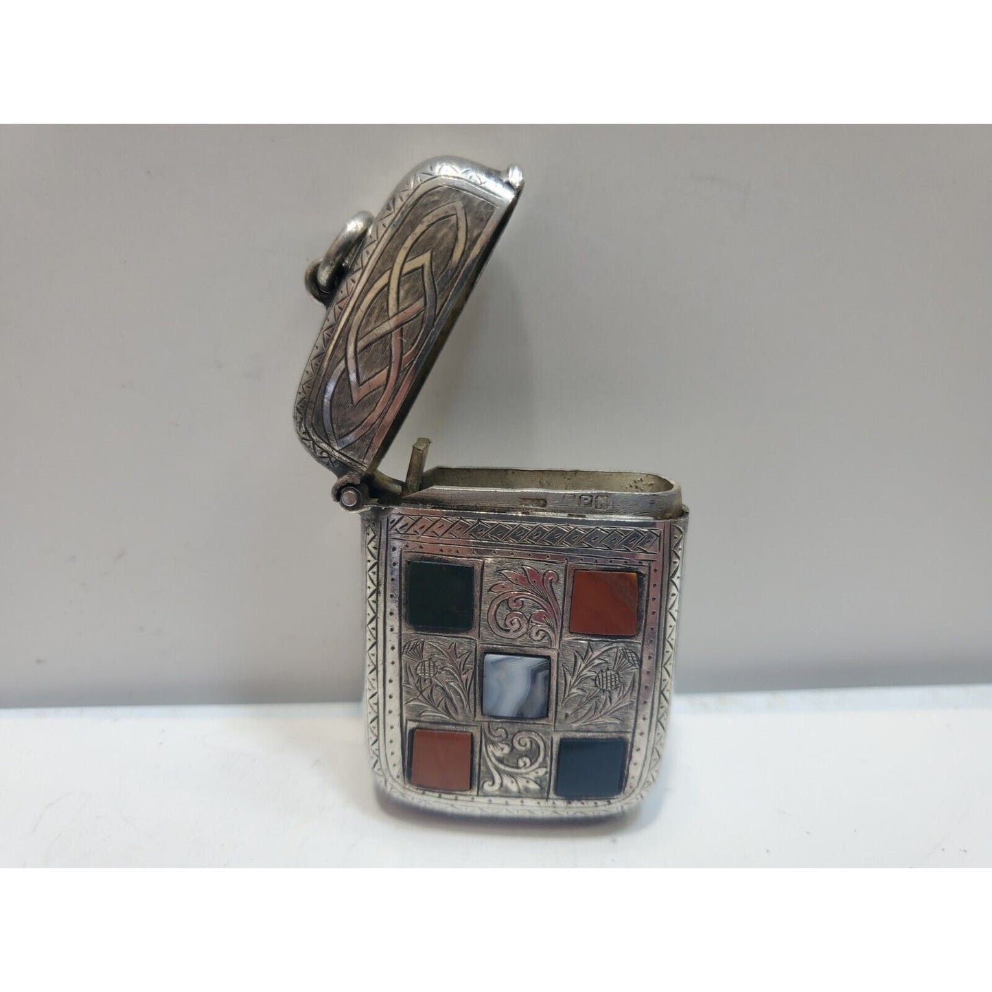 Antique Scottish Hallmarked Silver Carnelian Agate Inlay Vesta Match Safe Case