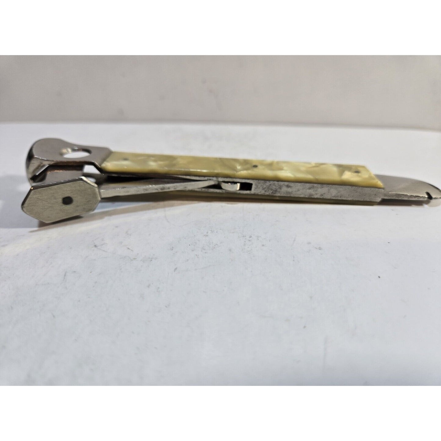 Vintage Working German Donatus Solingen Silver Tone Cigar Cutter 6800/6