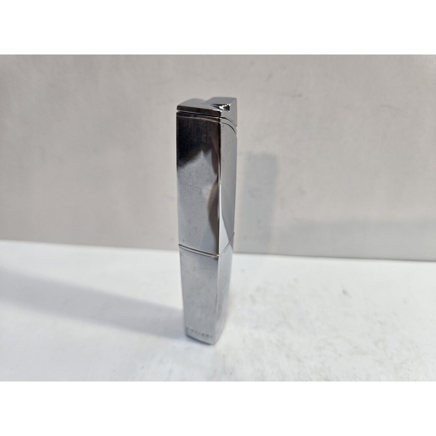 WORKING COLIBRI Silver Tone Lipstick LIGHTER 6975/36