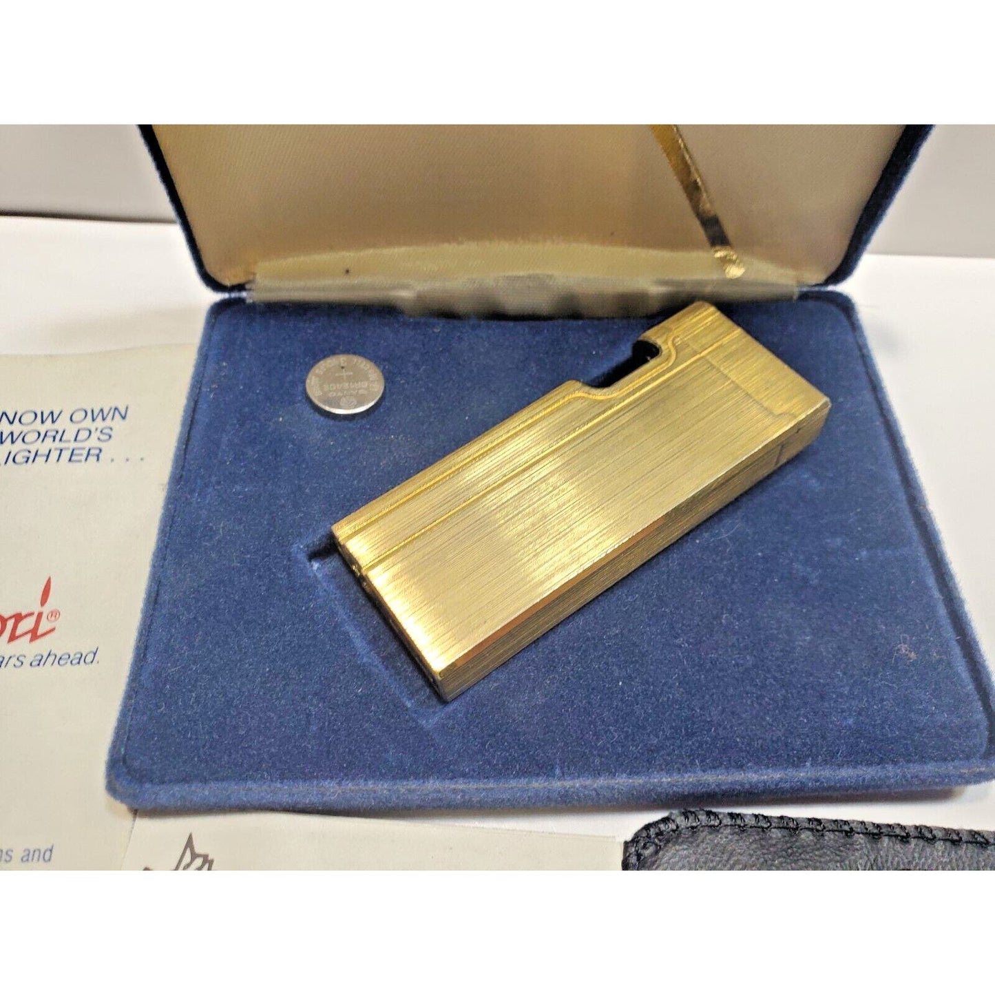 Vintage Colibri Beam Sensor Gold Tone Lighter, Original Box 6682/24