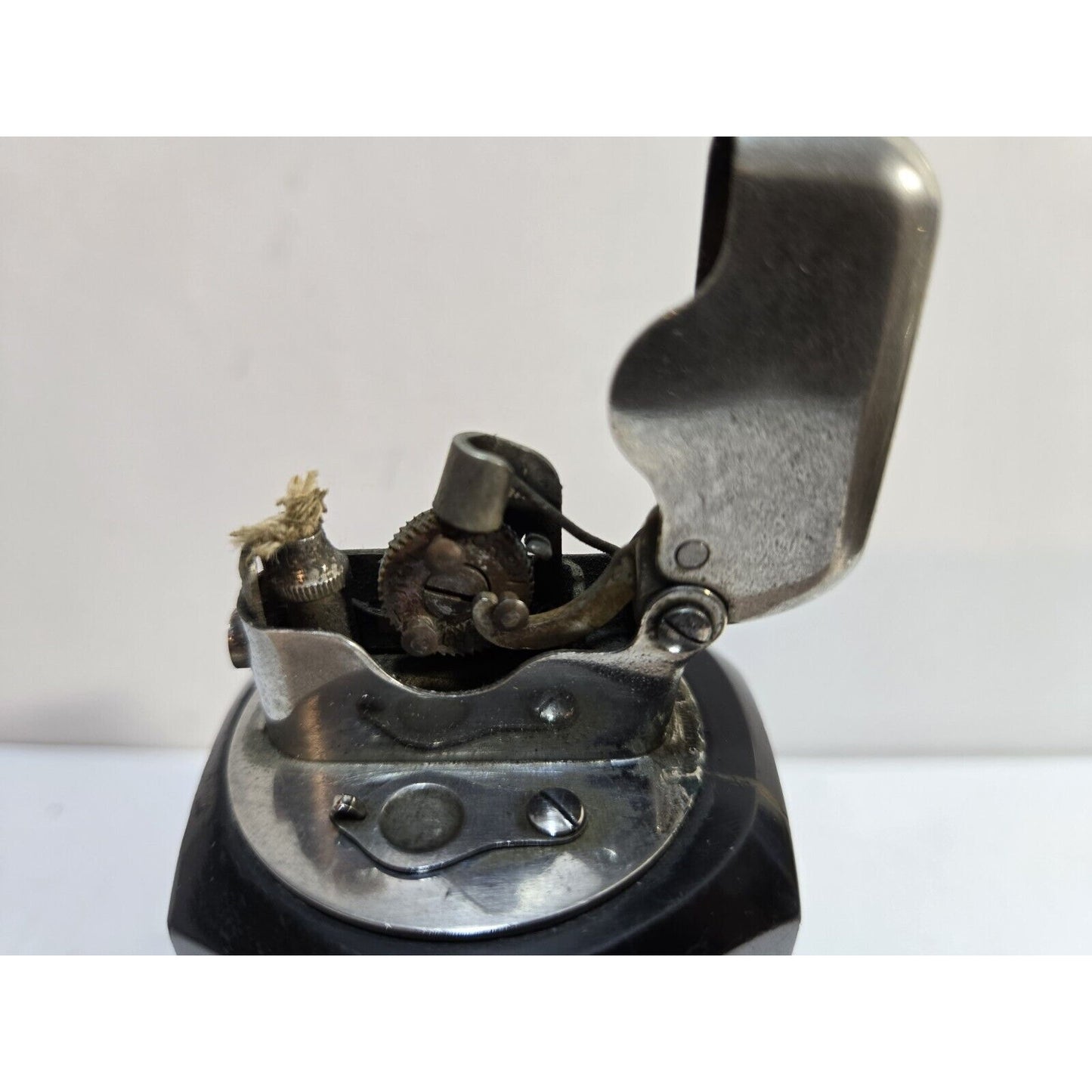 Working Vintage Thorens Black Marble Base Table Lighter Single Claw 6805/40