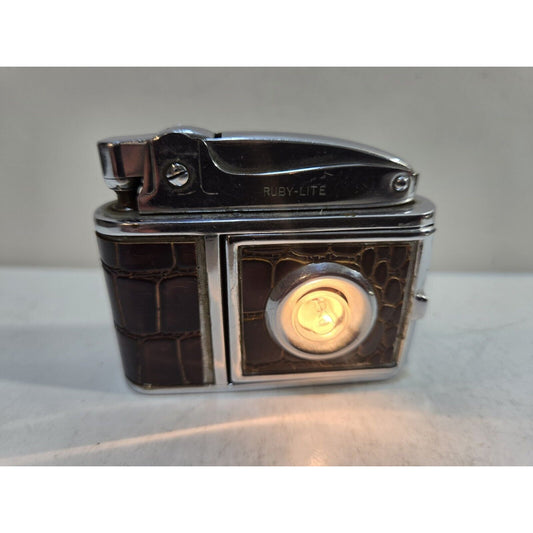 Working Vintage Ruby Lite Mini Camera Lighter Flashlight 7554/34