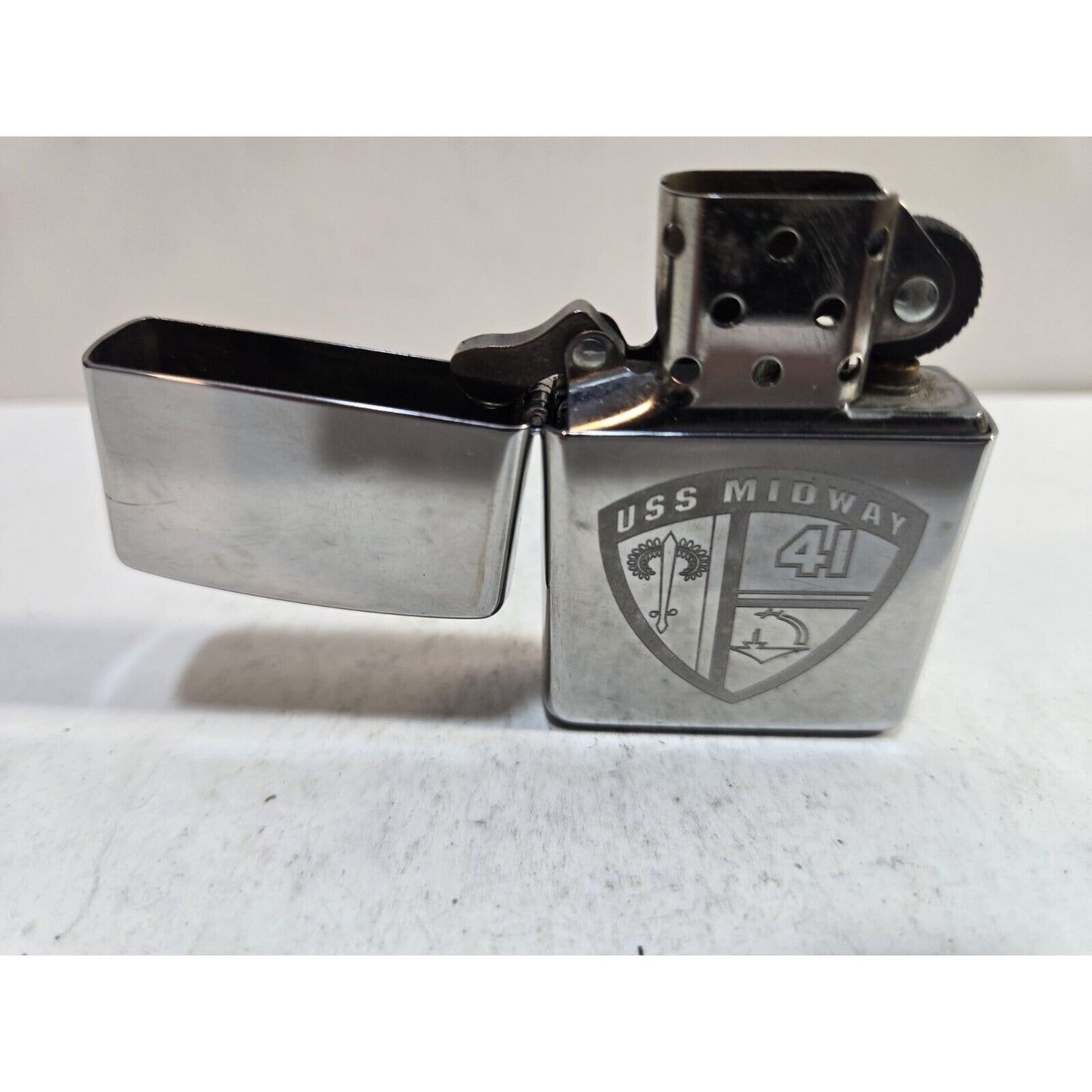 Working Zippo Lighter USS Midway Shield Design CVA 41 US Navy 7274/33