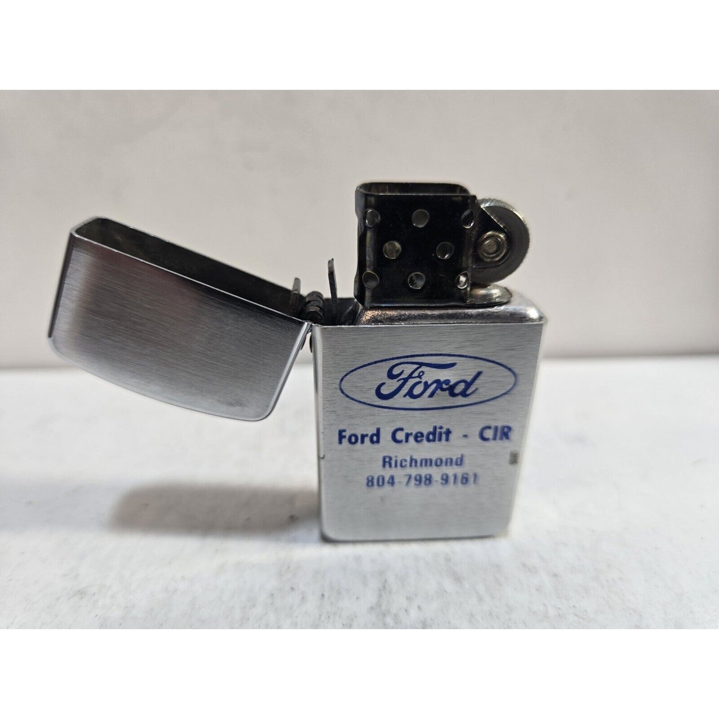NOS Working Vintage FORD CREDIT Advertising Lighter USA 7468/30