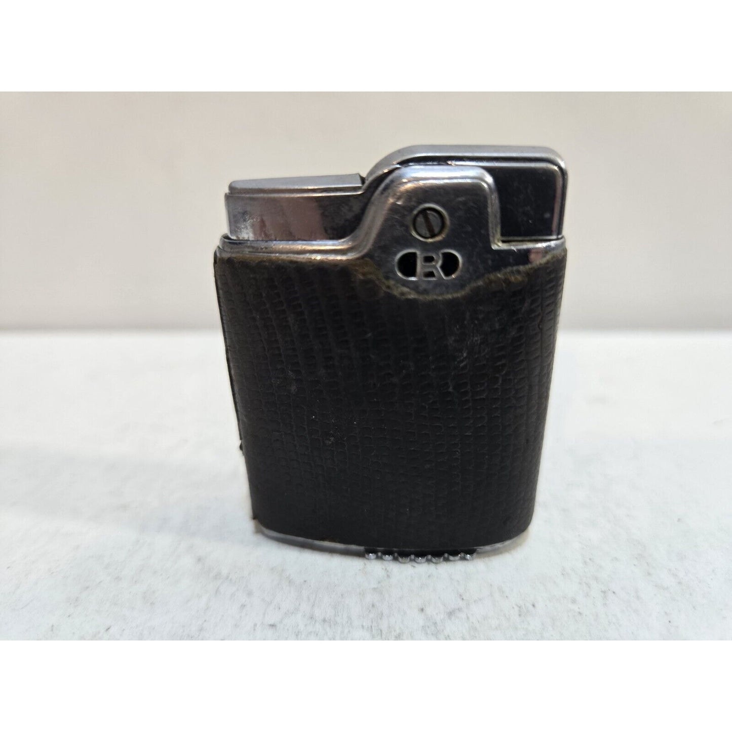 Vintage Working Ronson Essex Lighter Leather, Silver Art Deco Design 7422/26