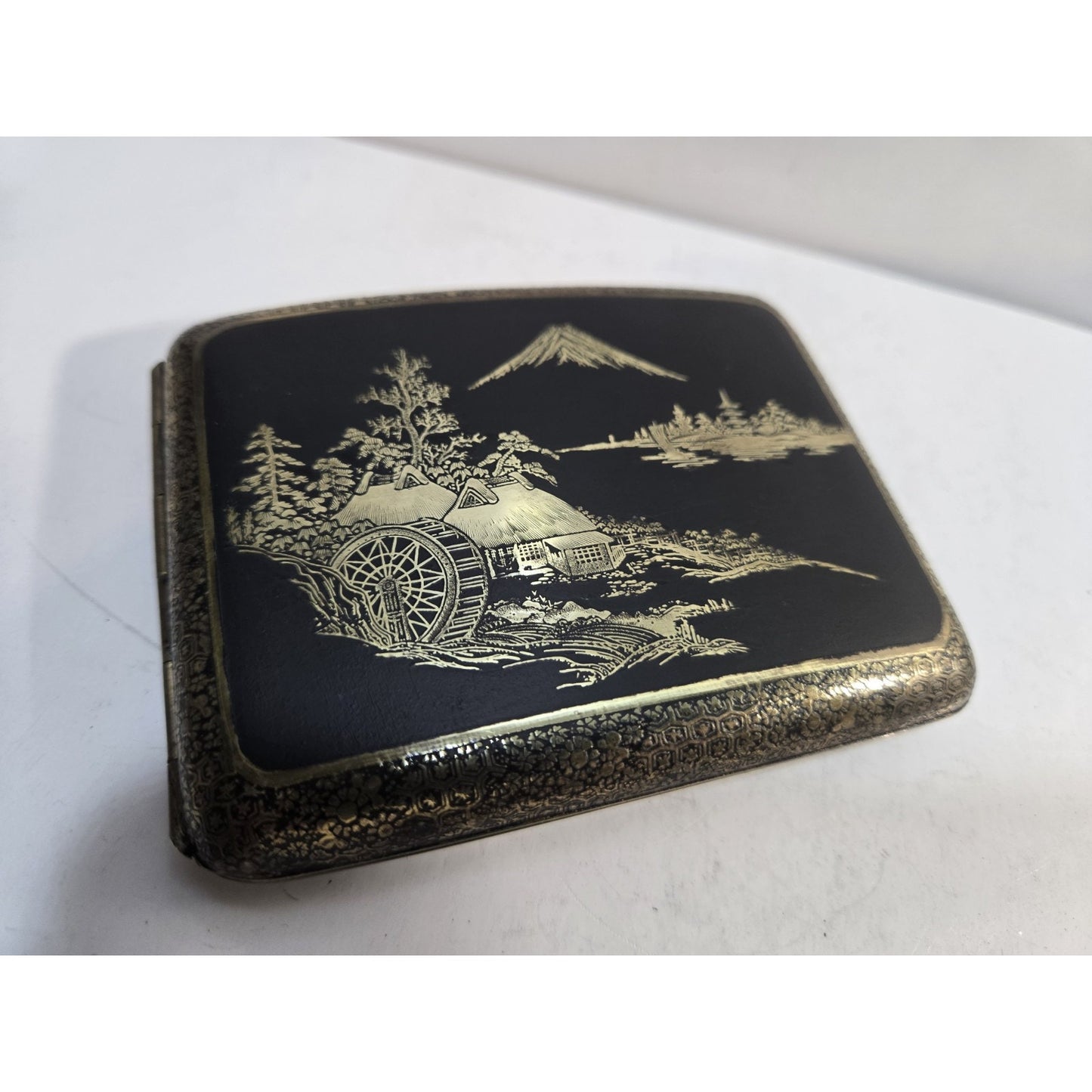Mt Fuji ANTIQUE Japan Komai Damascene GOLD, Cigarette Case 7860/2
