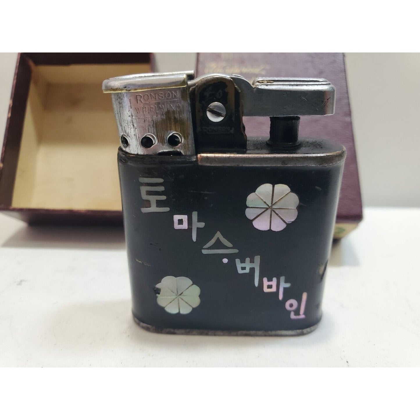 WWII VINTAGE BLACK RONSON WHIRLWIND MILITARY LIGHTER, WARTIME Original Box 6079