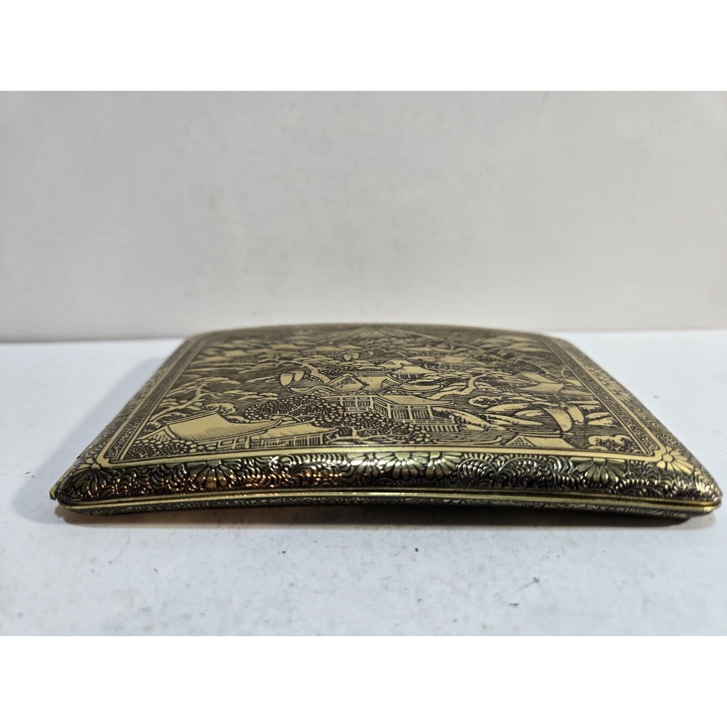 ANTIQUE ORIENTAL MULTI COLOR DRAGON CIGARETTE CASE 4 1/2 x 3" 7352/2