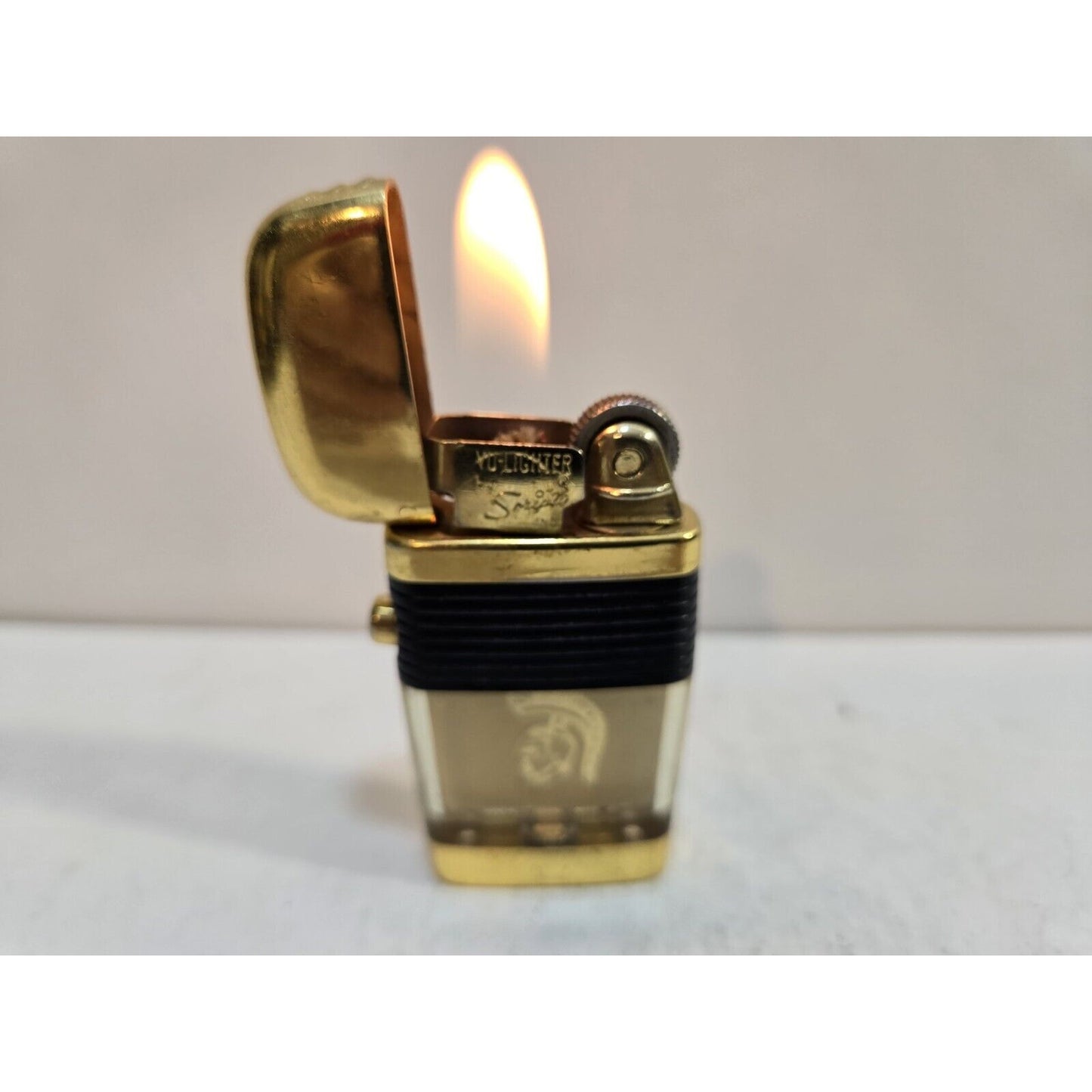 Working Vintage Trojan Spartan Centurion Helmet Scripto Vu Lighter 7129/29