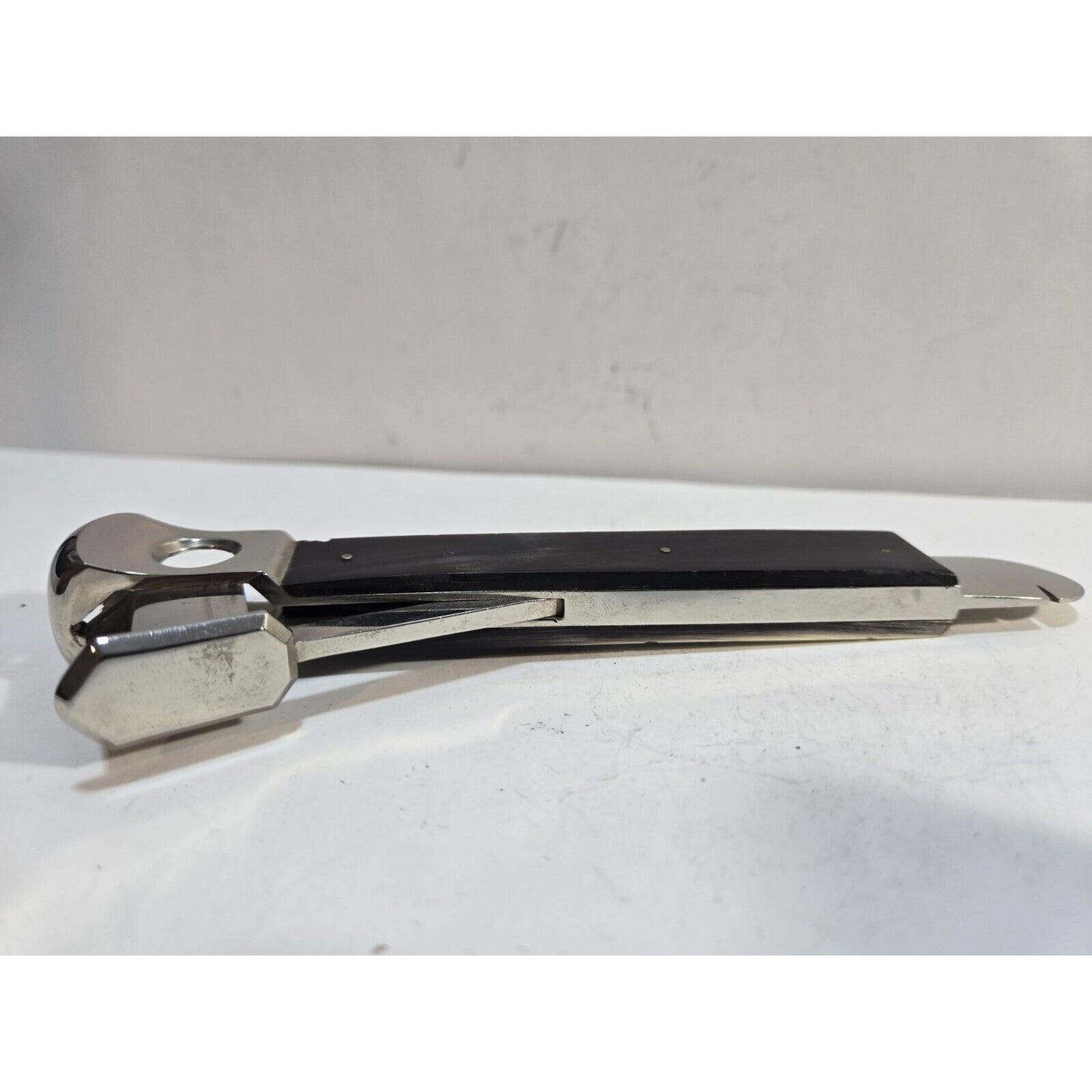 Vintage Working German Donatus Solingen Silver Tone Cigar Cutter 6863/6