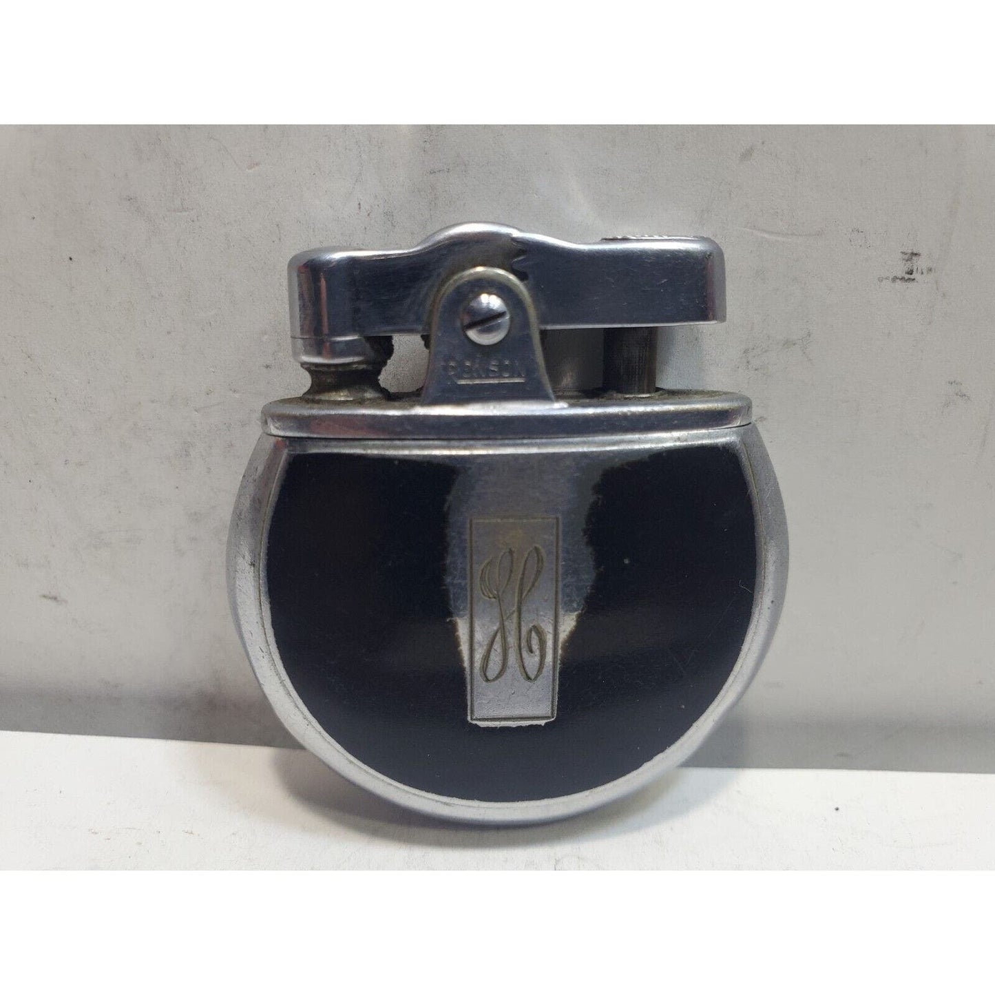 Vintage Working 1930's Ronson Rondette Enamel & Silver Tone Lighter 6438/26