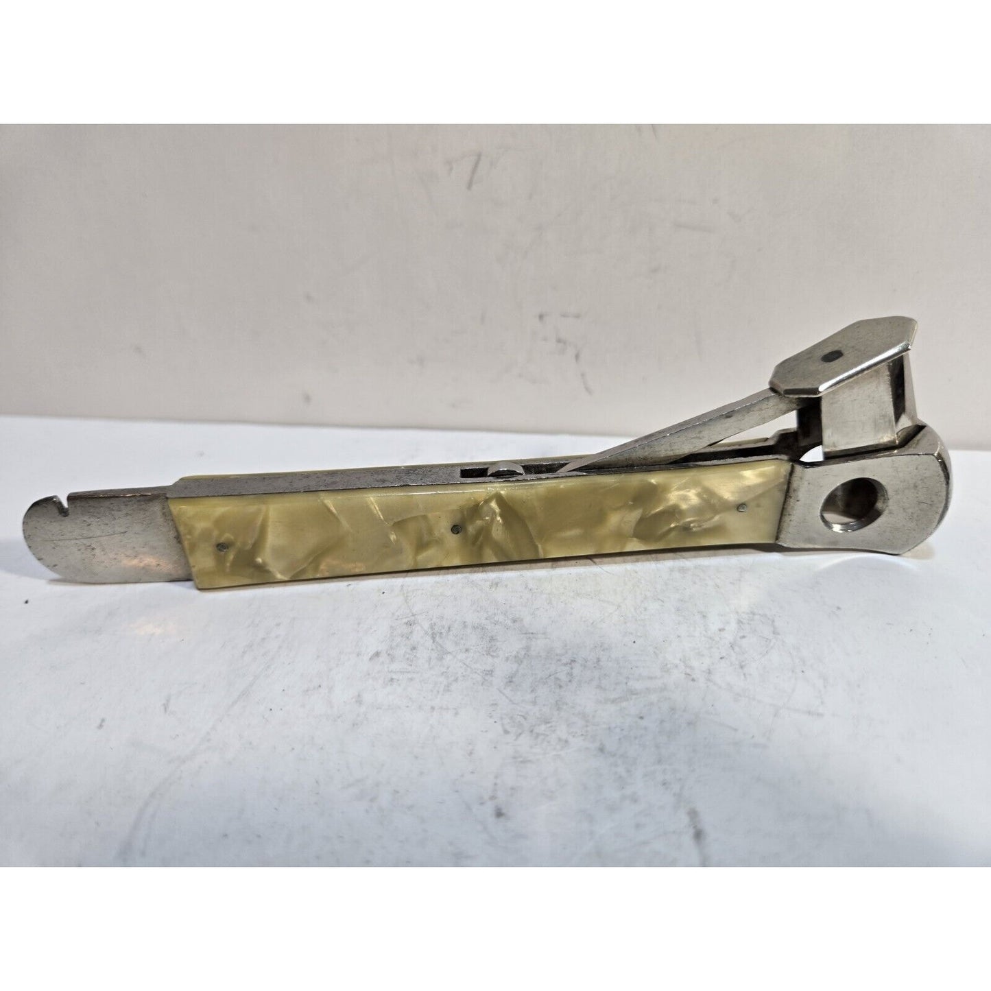 Vintage Working German Donatus Solingen Silver Tone Cigar Cutter 6800/6