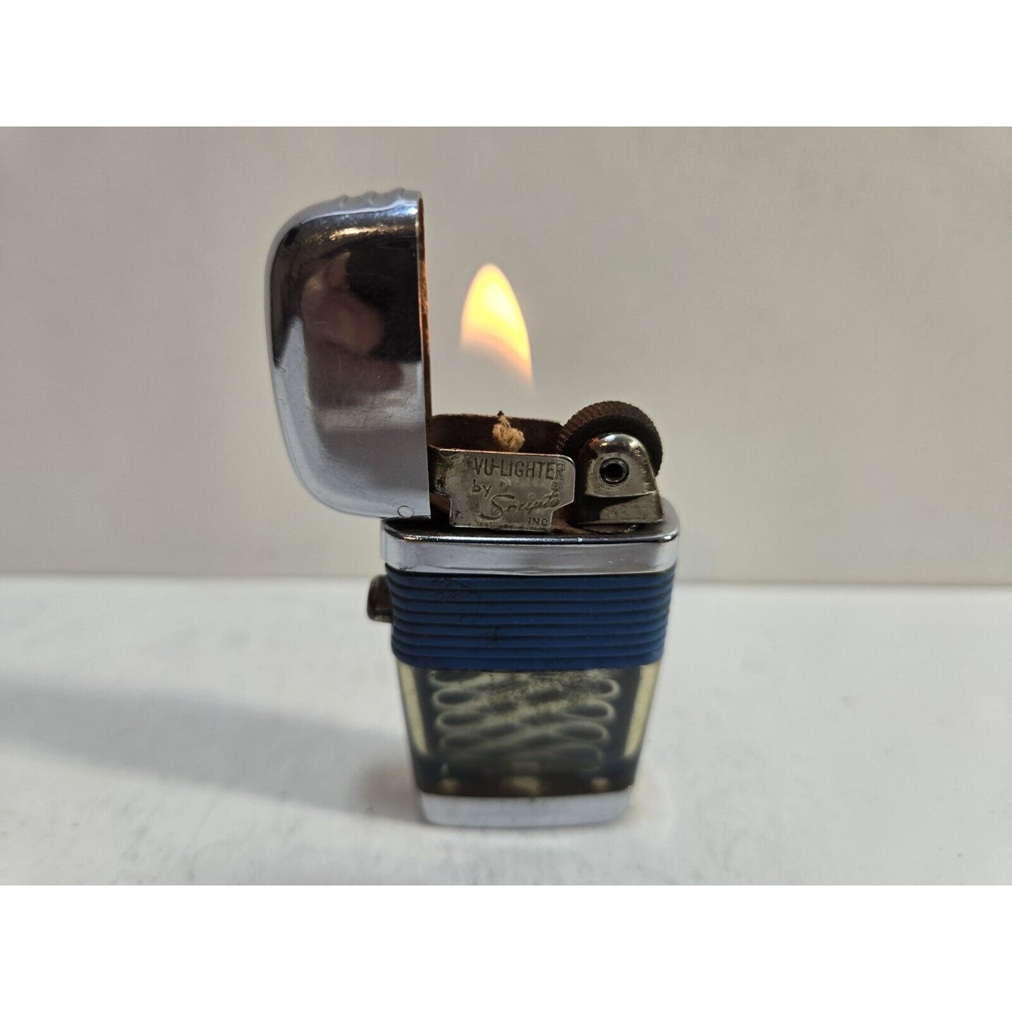 Working Vintage Scripto Vu Lighter 7017/29