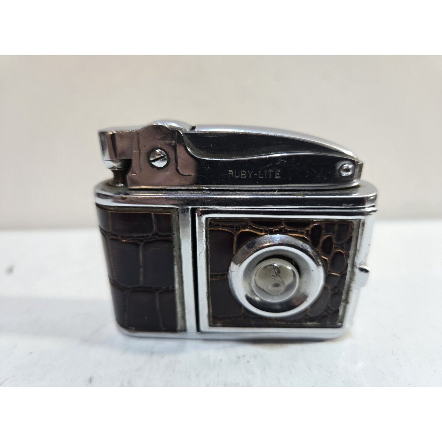 Working Vintage Ruby Lite Mini Camera Lighter Flashlight 7554/34