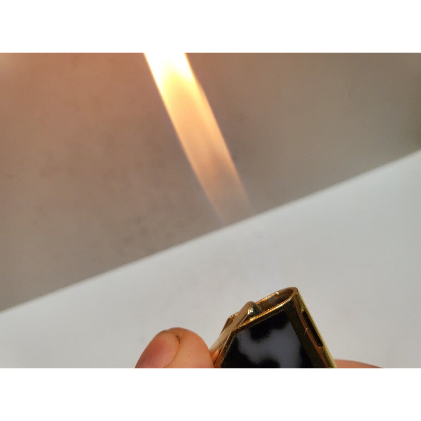 NOS Working Vintage BATTAT Enamel & Gold Tone Lighter 6406/34