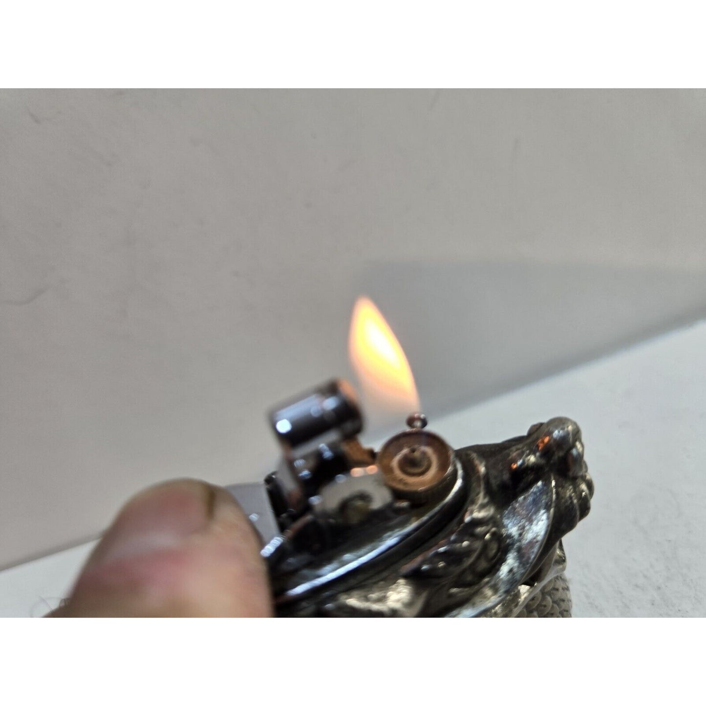 Vintage Working Dragon Table Lighter Comoys Of London Japan 7318/40