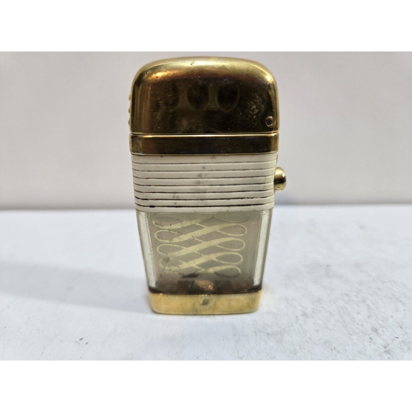 Working Vintage Scripto Vu INFINITY SWIRL Lighter 7025/29