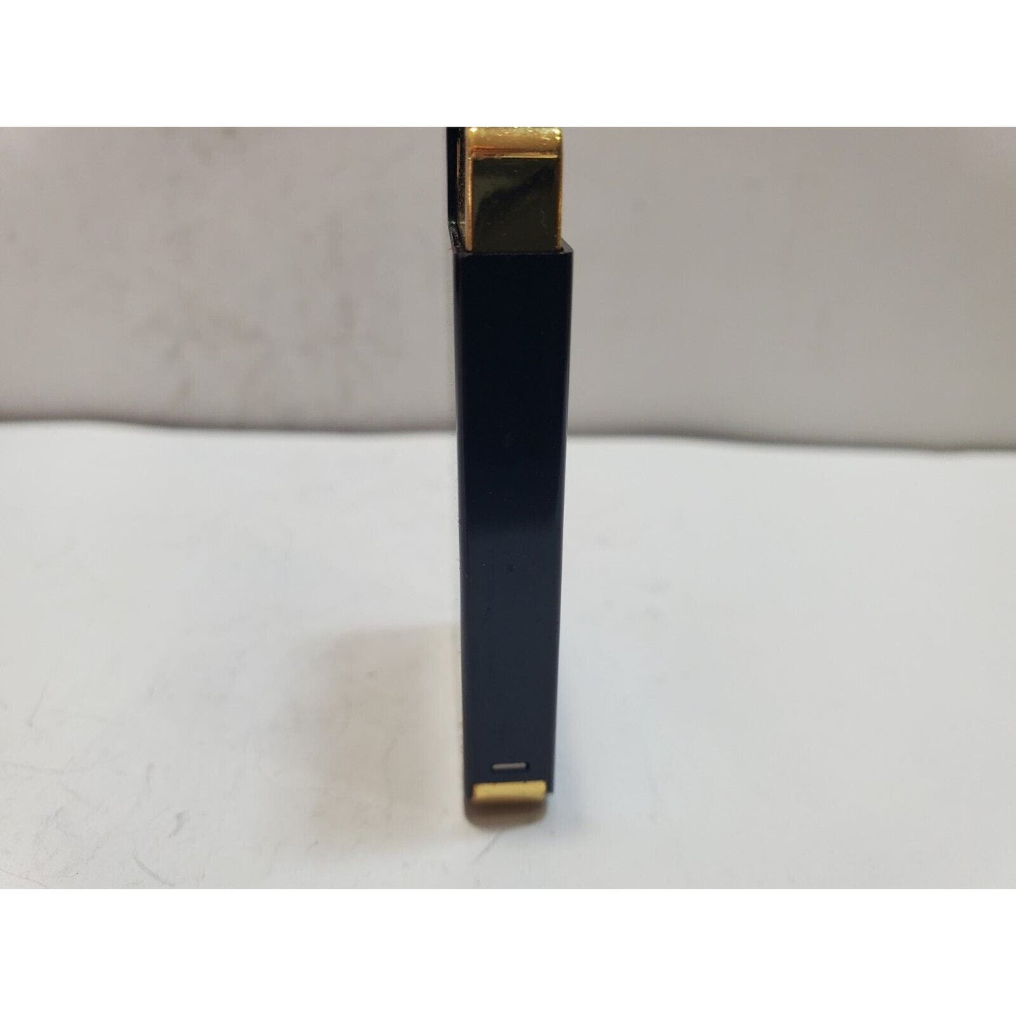 NOS Working Vintage BATTAT Black Enamel & Gold Tone Lighter 6382/34